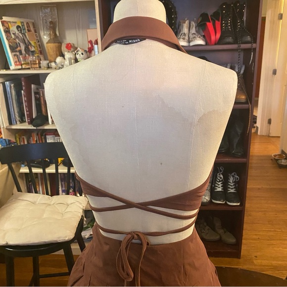 2pc Chocolate Halter and Pleated Skirt Junior Size Large! - Picture 9 of 10